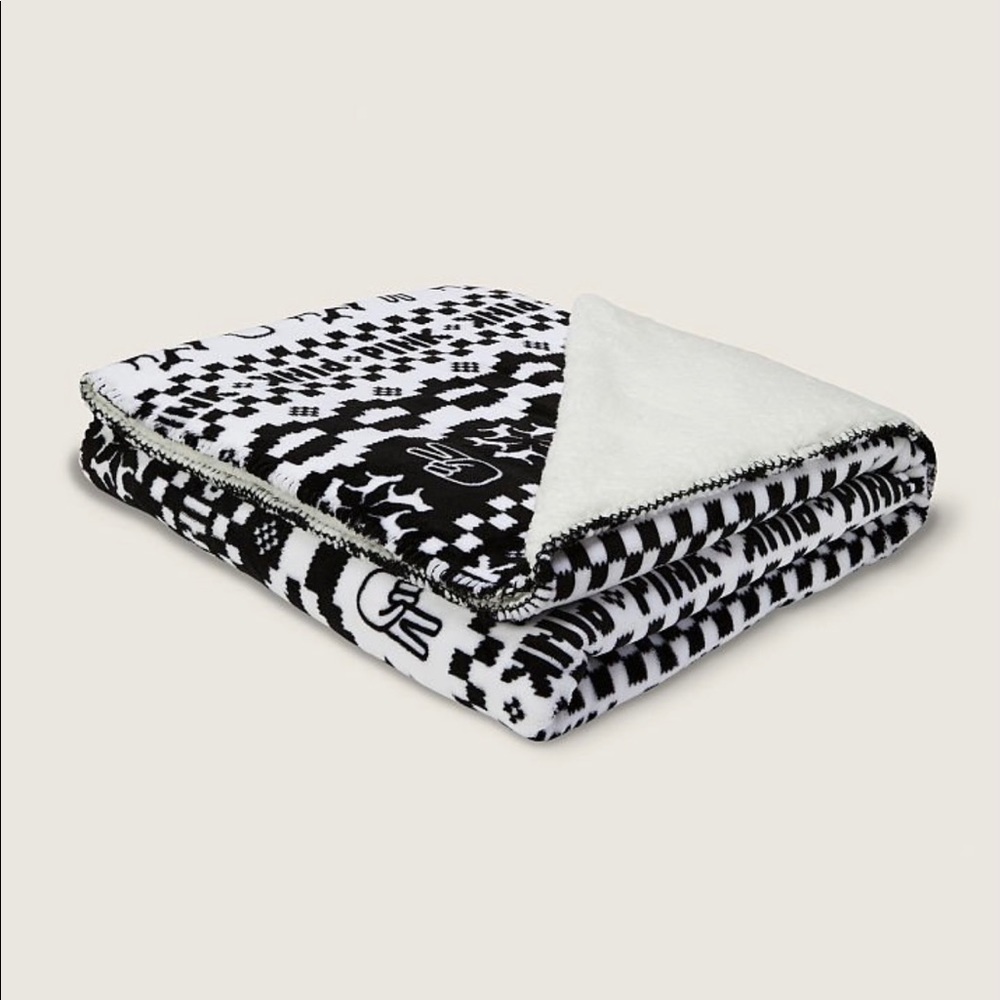 Brand New Victoria’s Secret Pink Sherpa Blanket